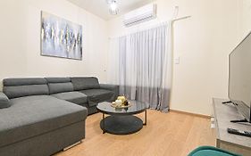 Areos Comfort Living Apartment - Alexandras Ave 72